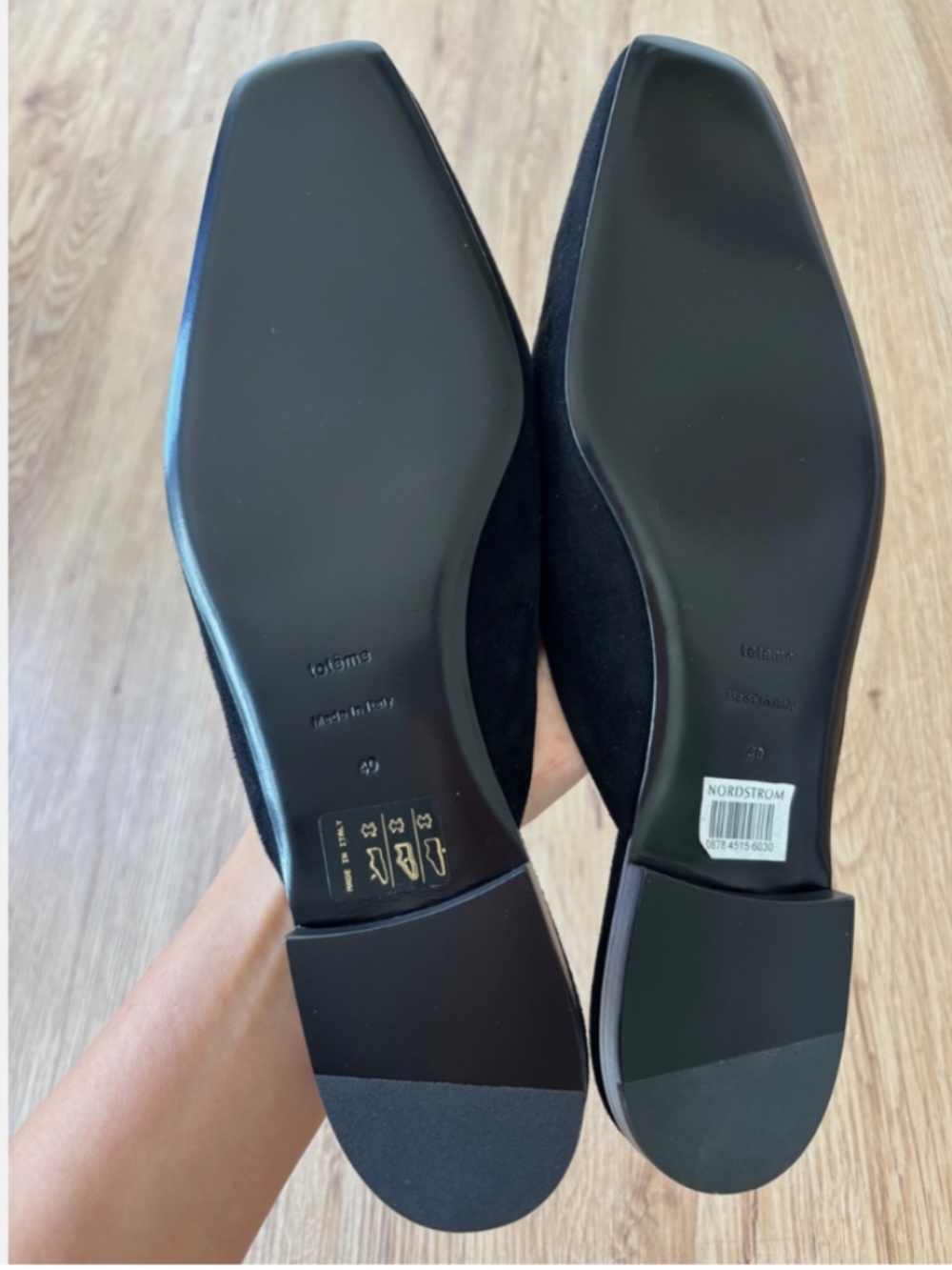 ★100% Authentic NEW Org. $530 Toteme Suede Flat Mules Black EU40★ - Picture 9 of 10